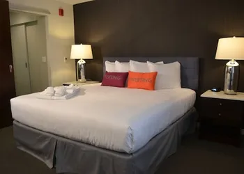 Hotel Lucent hotel thumbnail 5