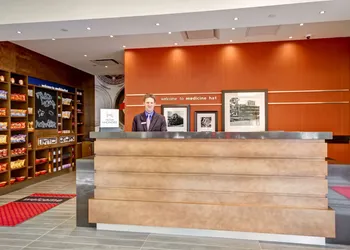 Hampton Inn & Suites by Hilton Medicine Hat hotel thumbnail 3