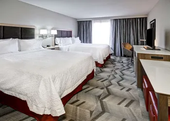 Hampton Inn & Suites by Hilton Medicine Hat hotel thumbnail 6