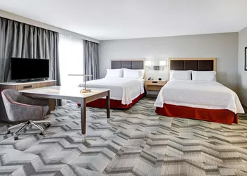 Hampton Inn & Suites by Hilton Medicine Hat hotel thumbnail 7