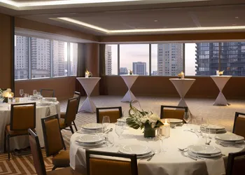 Residence Inn Chicago Downtown Magnificent Mile hotel thumbnail 2