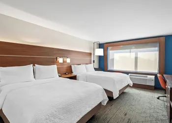 Holiday Inn Express & Suites Detroit Northwest - Livonia by IHG hotel thumbnail 8