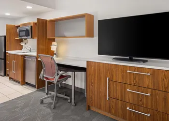 Home2 Suites by Hilton Roseville Minneapolis hotel thumbnail 7