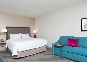 Hampton Inn & Suites Chicago Schaumburg hotel thumbnail 6