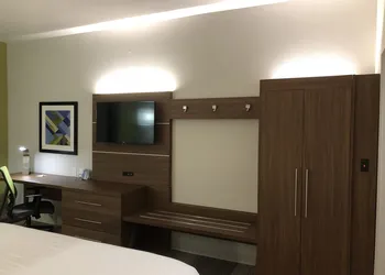 Holiday Inn Express Pineville-Alexandria Area by IHG hotel thumbnail 2
