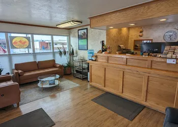 High Desert Inn hotel thumbnail 2