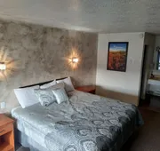 High Desert Inn hotel detail image 4