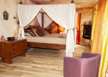 Gîte Crystal Inn hotel thumbnail 3