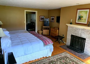 Lovett's Inn and Restaurant hotel thumbnail 5