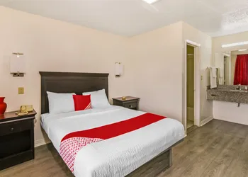 OYO Hotel Killeen hotel thumbnail 5