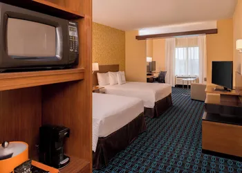 Fairfield Inn & Suites by Marriott Huntington hotel thumbnail 6