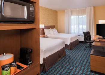 Fairfield Inn & Suites by Marriott Huntington hotel thumbnail 7