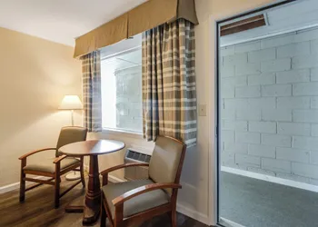 Oceanus Motel hotel thumbnail 8