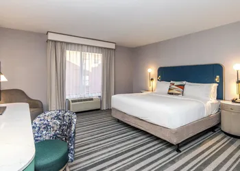 voco The Clair Cincinnati Downtown by IHG hotel thumbnail 6