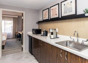 voco The Clair Cincinnati Downtown by IHG hotel thumbnail 7