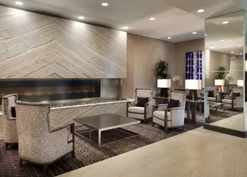 Embassy Suites by Hilton Charlotte Uptown hotel thumbnail 4