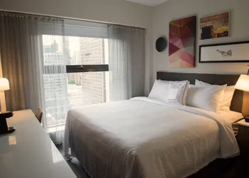 Fairfield Inn & Suites New York Manhattan / Central Park hotel thumbnail 6