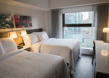 Fairfield Inn & Suites New York Manhattan / Central Park hotel thumbnail 7