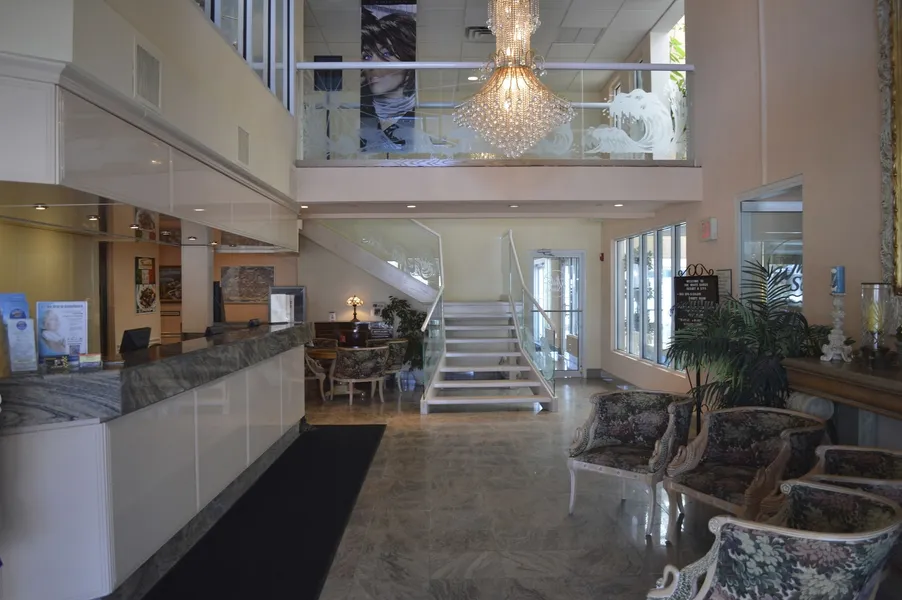 The White Sands Oceanfront Resort & Spa hotel detail image 2