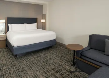 Courtyard by Marriott Houston City Place hotel thumbnail 8