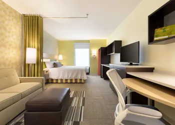 Home2 Suites by Hilton La Crosse hotel thumbnail 4