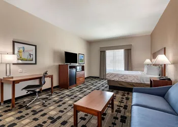 Best Western Plus Big Lake Inn hotel thumbnail 4