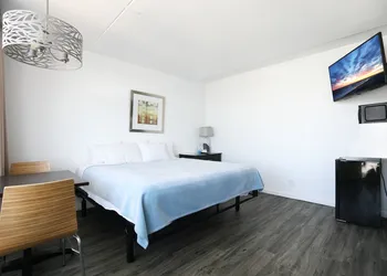 Olympic Island Beach Resort hotel thumbnail 3