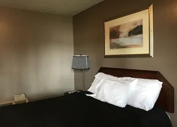 Pullman Motel hotel thumbnail 4