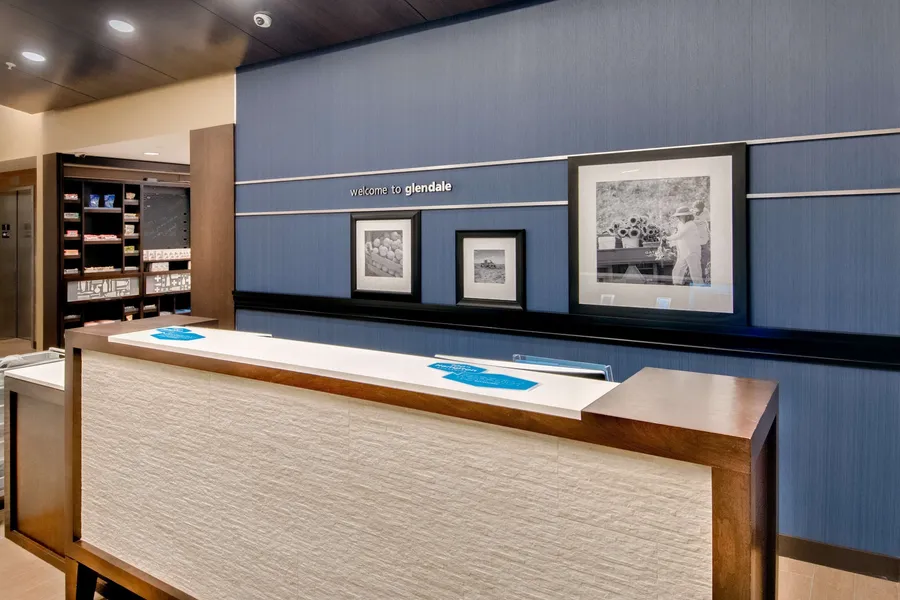 Hampton Inn & Suites Los Angeles - Glendale hotel detail image 2