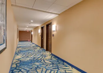 Hampton Inn & Suites Los Angeles - Glendale hotel thumbnail 3