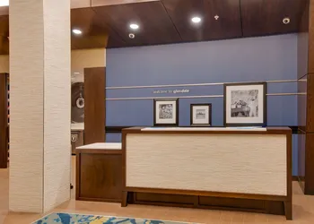 Hampton Inn & Suites Los Angeles - Glendale hotel thumbnail 4