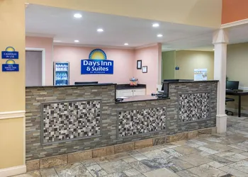 Days Inn & Suites by Wyndham Florence/Jackson Area hotel thumbnail 5