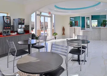 Americas Best Value Inn & Suites Houston at Hwy 6 & Westpark hotel thumbnail 3
