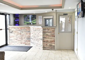 Knights Inn Merrillville hotel thumbnail 4