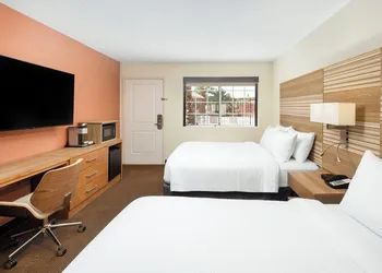 Holiday Inn Resort Mesquite by IHG hotel thumbnail 5