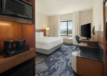 Fairfield Inn & Suites by Marriott La Crosse Downtown hotel thumbnail 5