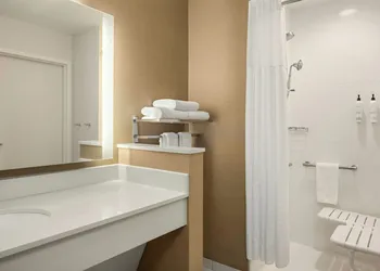 Fairfield Inn & Suites by Marriott La Crosse Downtown hotel thumbnail 8