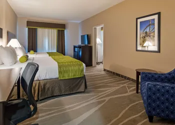 Best Western Plus Denver City Hotel and Suites hotel thumbnail 8