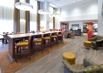 Hampton Inn & Suites Page - Lake Powell hotel thumbnail 2