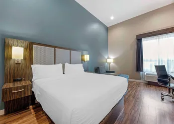 Best Western Plus Pflugerville hotel thumbnail 8