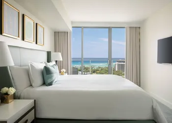 The Ritz-Carlton Residences, Waikiki Beach hotel thumbnail 4