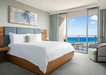 The Ritz-Carlton Residences, Waikiki Beach hotel thumbnail 5