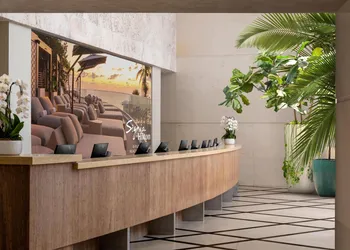 Signia by Hilton Diplomat Beach Resort hotel thumbnail 7