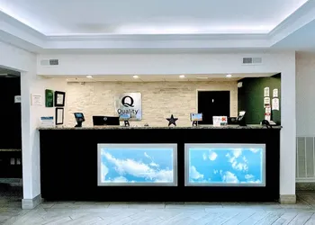 Quality Inn & Suites Clemmons I-40 hotel thumbnail 4
