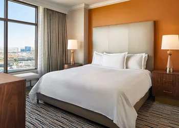 Hilton Grand Vacations Club on the Las Vegas Strip hotel thumbnail 6