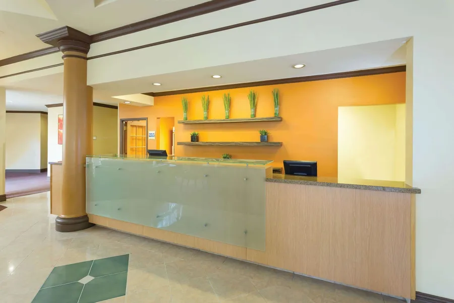 La Quinta Inn & Suites by Wyndham Raleigh/Durham Southpoint hotel detail image 2