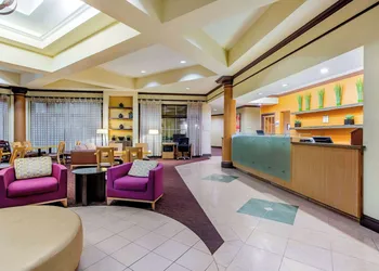 La Quinta Inn & Suites by Wyndham Raleigh/Durham Southpoint hotel thumbnail 5