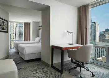 Springhill Suites by Marriott Chicago Downtown/ River North hotel thumbnail 3