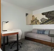 Springhill Suites by Marriott Chicago Downtown/ River North hotel detail image 5