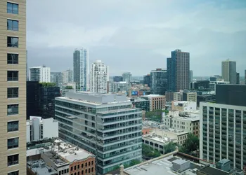 Springhill Suites by Marriott Chicago Downtown/ River North hotel thumbnail 7